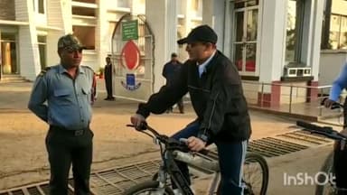 दुर्ग: दुर्ग एसपी डॉ. अभिषेक पल्लव ने आज सुबह भिलाई नगर क्षेत्र का साइकिल से किया भ्रमण