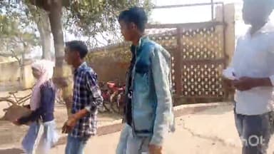 सादाबाद: कड़ी सुरक्षा व्यवस्था के बीच सादाबाद में बोर्ड परीक्षा हुई शुरू, सघन तलाशी के बाद छात्र हुए दाखिल