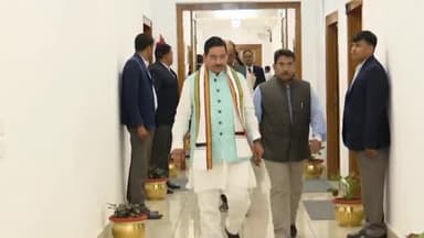 कांके: रांची स्थित झारखंड मंत्रालय में मुख्यमंत्री हेमंत सोरेन से केंद्रीय कोयला एवं खान मंत्री ने मुलाकात की