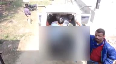 अररिया: रामपुर ओवरब्रिज के समीप ट्रक की चपेट में आने से साइकिल सवार की हुई मौत, पोस्टमार्टम के लिए सदर अस्पताल लाया गया शव