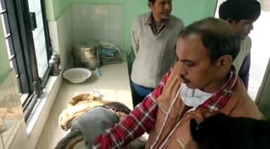 बदायूं: कछला गंगा पुल पर तेज रफ्तार कार की टक्कर से बाइक सवार 2 मजदूर घायल