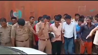 मुरादाबाद: गांव लेदा में पैदल जा रही युवती को तेज रफ़्तार बाइक ने मारी टक्कर ,पुलिस ने इलाज के लिए अस्पताल में कराया भर्ती