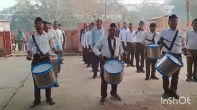 रॉबर्ट्सगंज: हाइडिल मैदान से दंडईत बाबा मंदिर तक आरएसएस के स्वयंसेवकों ने किया घोष वादन, महाशिवरात्रि के मौके पर हुआ आयोजन