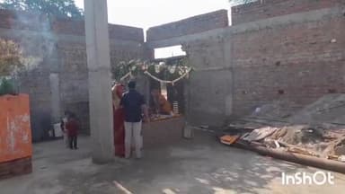 नईसराय: ईसागढ़ में शिव मंदिरों पर रही सुबह से शाम तक भक्तों की भीड़, दूध दही से भक्तों ने किया अभिषेक