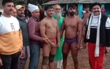 नगरोटा सूरियां: कथोली में महाशिवरात्रि पर मेले के साथ दंगल का आयोजन, जम्मू के पहलवान जरनैल ने जीता महादंगल