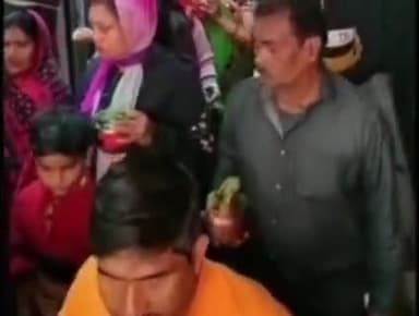 बहराइच: सिद्धनाथ मंदिर सहित जनपद के शिव मंदिरों में महाशिवरात्रि पर्व पर सुबह से ही रुद्राभिषेक व जलाभिषेक के लिए लगी कतारें