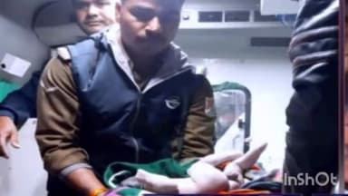 रॉबर्ट्सगंज: सोनभद्र रेलवे स्टेशन पर महिला ने बालक को दिया जन्म,डाउन मूरी एक्सप्रेस में यात्रा कर रही थी महिला,जच्चा-बच्चा स्वस्थ।