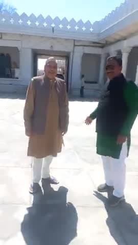 भारतीय जनता पार्टी के राष्ट्रीय उपाध्यक्ष  आदरणीय श्री सौदान सिंह जी भाई साहब के निवास कागपुर जिला विदिशा में सौजन्य भेंट  ।