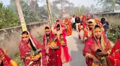 महुआ: चेहराकला में शिवरात्रि के मौक़े पर 351 कन्याओं ने निकाली कलश यात्रा