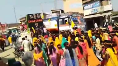 गरखा: अखंड अष्टयाम को लेकर गरखा में निकाली गई कलश यात्रा