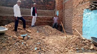 ग्राम पंचायत ऐर में प्रधानमंत्री आवास  योजना अंतर्गत गरीब मजदूरो असहायों के आवास बनाने का कार्य ग्राम प्रधान जुझार सिंह द्वारा जोरों शोरों से किया जा रहा है धन्यवाद मोदी जी एवं योगी जी