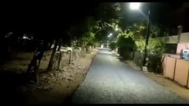 हुज़ूर: विधायक आरिफ मसूद ने ई-7 अरेरा कॉलोनी में चल रहे डामरीकरण के कार्य का किया निरीक्षण