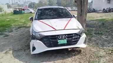 सोनीपत: सेक्टर-27 थाने की पुलिस ने सेक्टर 12 और 15 के आउटर रोड पर बिना नंबर की गाड़ी से बरामद की शराब की पेटी