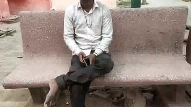 पुवायां: नगर के पुवायां-मोहम्मदी हाईवे पर सड़क हादसे में बाइक सवार व्यक्ति हुआ घायल