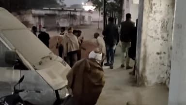 गरखा: छपरा-मुजफ्फरपुर NH-722 पर कटसा के समीप हुई सड़क दुर्घटना में 2 लोग घायल, सीएचसी में कराया गया भर्ती