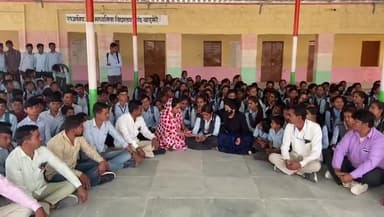 #अनिश्चितकालीन_हड़ताल का पांचवें दिन धरना-प्रदर्शन समाप्त। 
प्रशासन ने राजकीय उच्च माध्यमिक विद्यालय नांद के शारीरिक शिक्षक जैसाराम जी का A.P.O निरस्त कर वापस इसी विद्यालय में पदस्थापित किया।