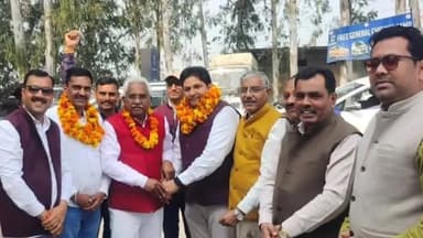 रूड़की: रूड़की पहुंचे भाजपा के पूर्व प्रदेशाध्यक्ष मदन कौशिक ने ए टू जेड ऑटोमोबाइल पर
किया नवनियुक्त पदाधिकारियो का स्वागत