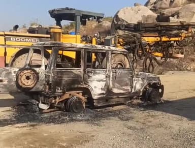 मोहम्मदगंज: लेवी मांगने और बोलेरो गाड़ी चलाने के मामले में टीएसपीसी के एक उग्रवादी को मोहम्मदगंज पुलिस ने गिरफ्तार कर भेजा जेल