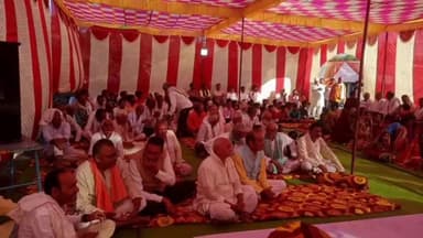 साईं खेड़ा: टिकटौली में आयोजित विकास यात्रा कार्यक्रम में जनप्रतिनिधियों ने हितग्राहियों को हितलाभ किए वितरित