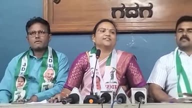 ಗದಗ: ನಾನು ಶಾಸಕಿಯಾದರೇ, ಮೂಲಭೂತ ಸೌಲಭ್ಯಕ್ಕೆ ಒತ್ತು ನೀಡುತ್ತೇನೆ; ನಗರದಲ್ಲಿ ಕವಿತಾ ಬಡಿಗೇರ್