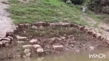 होशंगाबाद नगर: नर्मदा किनारे कोरी घाट से रामघाट तक की 2 किलोमीटर की पिचिंग हुई क्षतिग्रस्त, कलेक्टर ने कहा- जल्द ही कराया जाएगा सर्वे