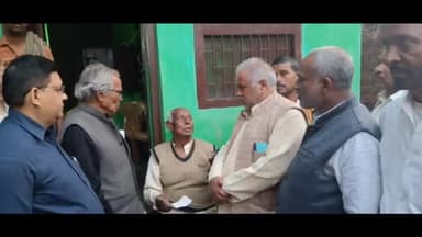 नूरसराय: चंडासी गांव पहुंचे मंत्री श्रवण कुमार, मृत बालक के परिजनों से की मुलाकात