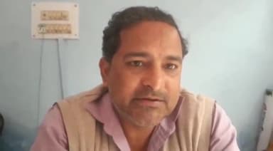 हरिद्वार: रानीपुर मोड़ पर आप पार्टी के महानगर अध्यक्ष अनिल सती ने भाजपा सरकार पर तंज कसते हुए कहा- हर मोर्चे पर फेल हुई BJP सरकार