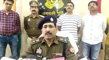 नवाबगंज: नगर कोतवाली पुलिस द्वारा एक अभियुक्त को किया गया गिरफ्तार, कब्जे से एक सरकारी पिस्टल की बरामद