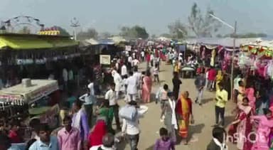 सेपउ: ऐतिहासिक शिव मंदिर पर लगने वाले मेले में दिखी कम भीड़, दुकानदारों के चेहरे पर छायी मायूसी