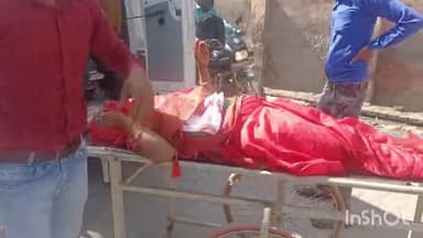 एटा: संदिग्ध परिस्थितियों में फिसली बाइक विवाहिता हुई घायल, एटा मेडिकल कॉलेज में कराया गया भर्ती, तहसील सदर का मामला