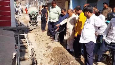 कांके: केशव नगर एवं जयप्रकाश नगर में नाली निर्माण का रांची विधायक सीपी सिंह ने किया निरीक्षण