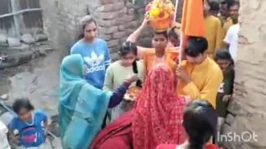 भीकनगांव: गायत्री शक्तिपीठ बेहरामपुर में 24 कुंडी यज्ञ के लिए हरिद्वार से कलश लेकर आए ग्रामीण ग्रामीणों ने किया स्वागत