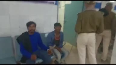 अररिया: उत्पाद विभाग अररिया ने शराब पीने के आरोप में अलग-अलग स्थानों से तीन लोगों को किया गिरफ्तार