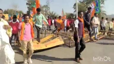 बास्तानार: 'मोर आवास मोर अधिकार' आंदोलन के तहत भाजपा ने बास्तानार में किया विधायक कार्यालय का घेराव