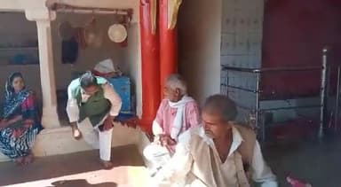 आज ग्राम मेन खेड़ी में श्री हनुमान जी महाराज के मंदिर के दर्शन किए भगवान का एवं पुजारी जी का आशीर्वाद प्राप्त किया ।
सुभाष बोहत एडवोकेट ।