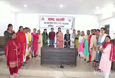 कोरांव: वामा सारथी उत्तर प्रदेश पुलिस फैमिली वेलफेयर एसोसिएशन ने पुलिस लाइन प्रयागराज में महिला स्वास्थ्य कैंप का किया आयोजन