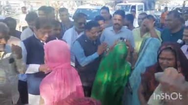 लाडपुरा: कांग्रेस की हाथ से हाथ जोड़ो यात्रा कुन्हाड़ी इलाके के वार्ड 32 में निकाली गई UDH मंत्री धारीवाल हुए शामिल