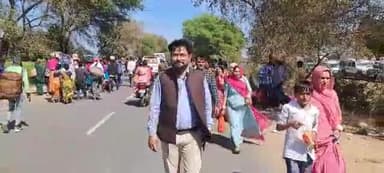 कुबेरेशर् महादेव सीहोर मे उमडा जन सैलाब, बेवस्था मे भरी कमी के चलते भक्त हो रहे है परेशान..