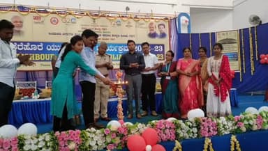 ಗದಗ: ಯುವಕರು ದುಷ್ಚಟಗಳಿಂದ ದೂರವಿರಿ; ನಗರದಲ್ಲಿ ಎಂ.ಬಿ. ಸಂಕದ ಕಿವಿಮಾತು