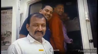 कहरा: जमीन खरीद-बिक्री करने आए लोगों के लिए निबंधन विभाग ने निबंधन कार्यालय में मोबाइल ATM वैन की सुविधा कराई उपलब्ध