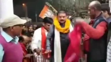 गौनहा: नरकटियागंज पहुंचे केंद्रीय राजमंत्री नित्यानंद रॉय ,कार्यकर्ताओं ने किया स्वागत ।