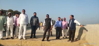 डीएम ने जौनपुर-भदोही NH 135 A पर जमालापुर के निकट बसुही नदी पर पुल के निर्माण कार्य का किया निरीक्षण, दिए आवश्यक निर्देश