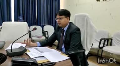 कांके: समाहरणालय में DC राहुल कुमार सिन्हा ने की टेक्निकल एंड सिविल वर्क से संबंधित विभिन्न योजनाओं की समीक्षात्मक बैठक