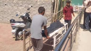 अंबिकापुर: ग्राम कर्रा में कुत्ते के काटने से 10 वर्षीय बालक की हुई मौत, पोस्टमार्टम के बाद पुलिस ने परिजनों को सौंपा शव