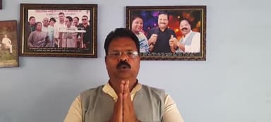 कुरवाई विधानसभा क्षेत्र से लगभग 25 वर्षों से जुड़े मेरे हजारों साथियों का मैं हृदय से आभारी हूं जिन्होंने 65000 वोट देकर किसी कांग्रेसी को मिलने वाले सर्वाधिक वोटों का इतिहास बनाया ।