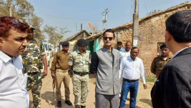 कहरा: पड़री गांव के पास निर्माणाधीन NH 107 का DM ने किया निरीक्षण, मौजूद अभियंता व अधिकारी को दिए निर्देश