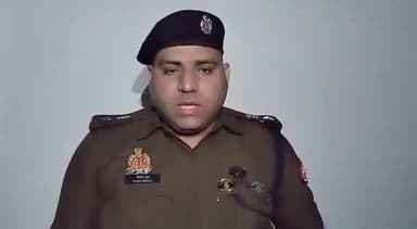 कानपुर: सचेंडी क्षेत्र के अंतर्गत व्यापारी से हुई लूट मामले में आरोपी पुलिस कर्मियों को किया गया निलंबित : डीसीपी वेस्ट विजय ढुल