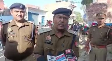 तारापुर कॉलोनी में पति ने पत्नी की हत्या की, पुलिस जांच में जुटी।