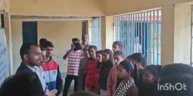 दनियावां: भारत सरकार संस्कृति मंत्रालय के तहत श्री कृष्ण विज्ञान केंद्र द्वारा दनियावां हाई स्कूल में लगाई गई विज्ञान प्रदर्शनी