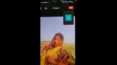 ज्ञानपुर: भदोही जिलाधिकारी ने मोबाईल वीडियो कांफ्रेंसिंग के जरिये अधिकारियों के साथ पीड़ित की सुनी समस्या